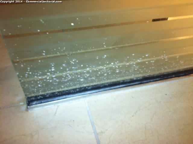 
4.13.14
Gloria Gutierrez

Issues
1.- Dust in all edges by lobby area
2- light dust on blinds 

Cleaning crew fixed the issues

I asked for a favor to the cleaners to remove all the white stuff floor crew splash all around lobby area, and if it