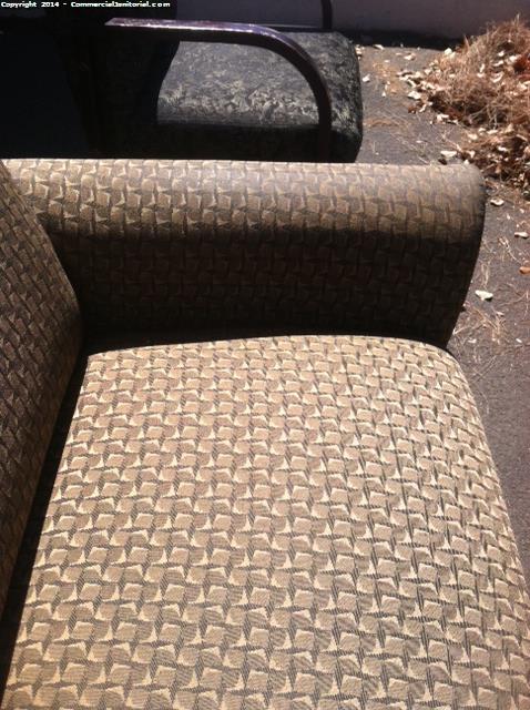 Rick T

7/18

We extracted the cushion chair to remove stain. 